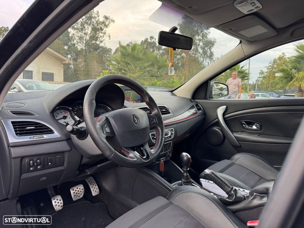 Renault Mégane Sport Tourer 1.5 dCi GT Line - 16