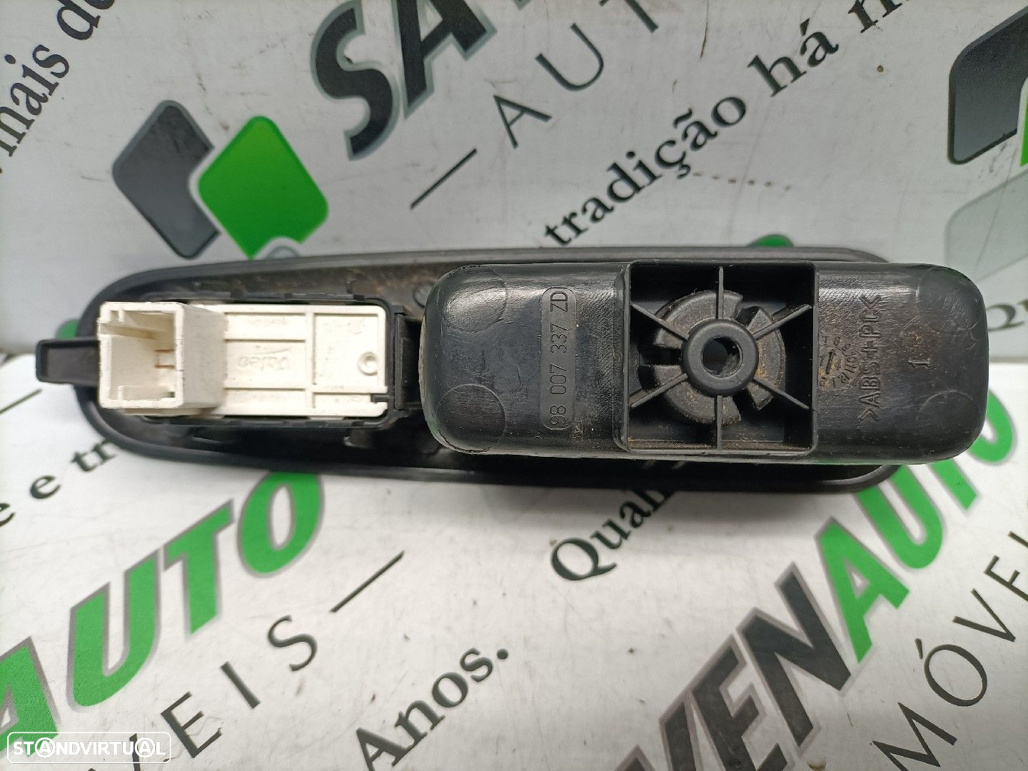 Botão / Botões / Comutador Vidro Dto Peugeot 308 Ii - 2