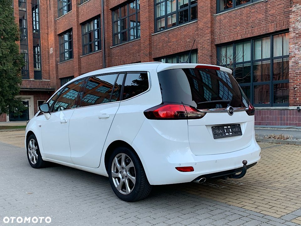 Opel Zafira - 10