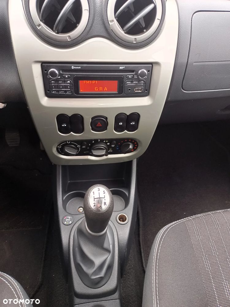 Dacia Sandero 1.2 16V - 15