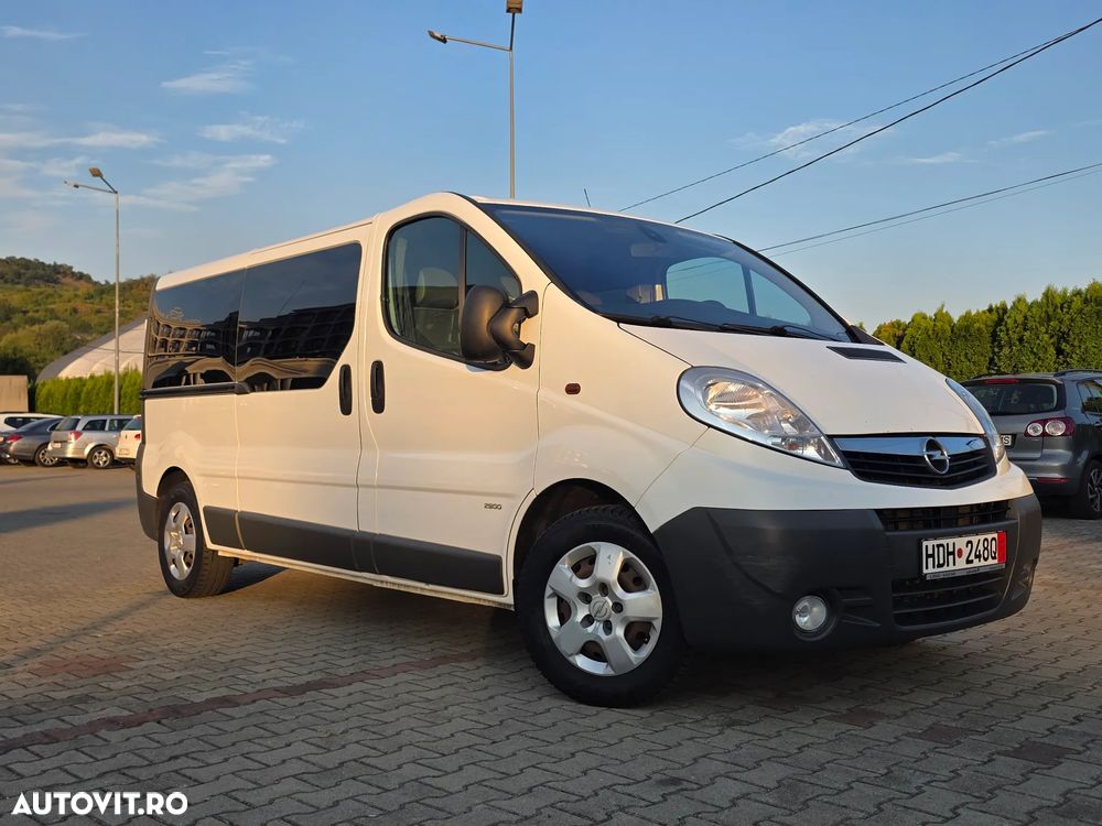 Opel Vivaro - 2
