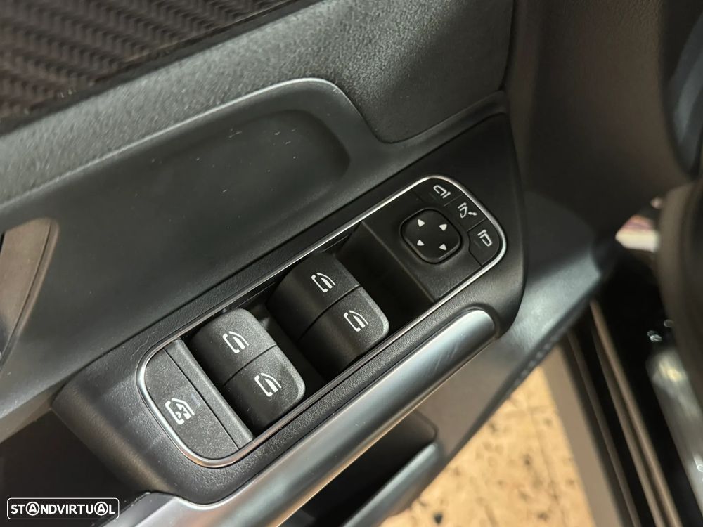 Mercedes-Benz GLA 200 AMG Line - 11