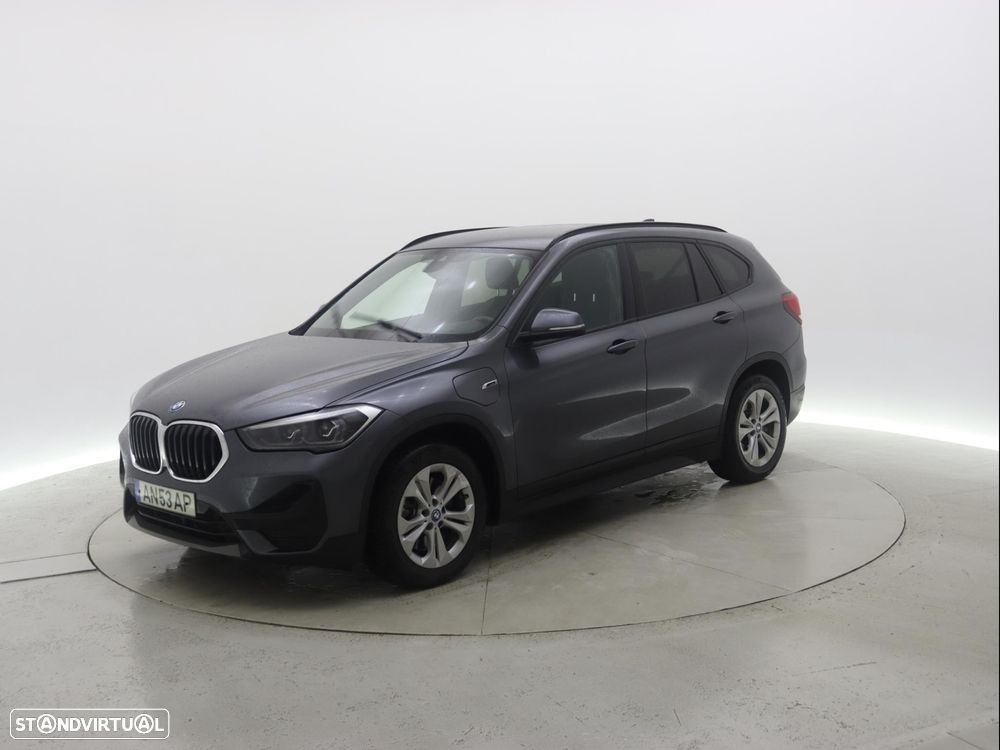 BMW X1 25 e xDrive Corporate Edition - 1