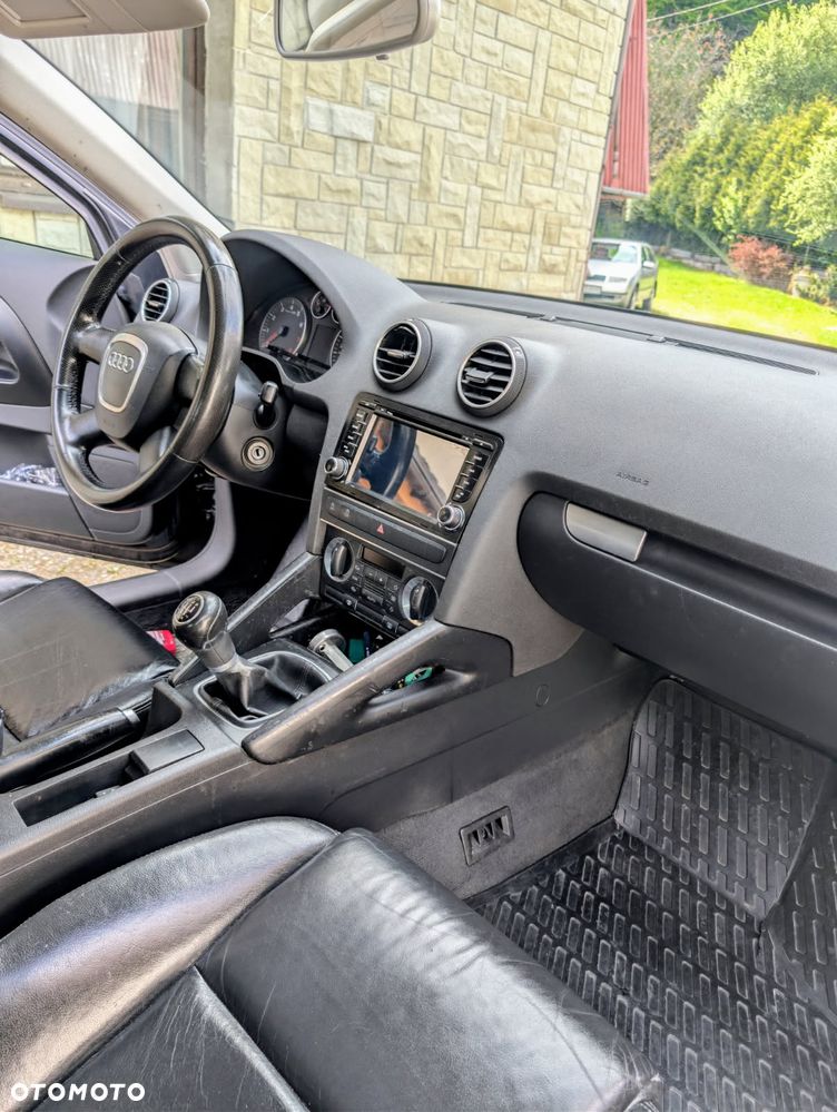 Audi A3 3-drzwiowe 1.6 Attraction - 6