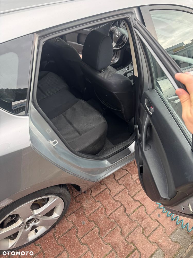 Mazda 3 - 15