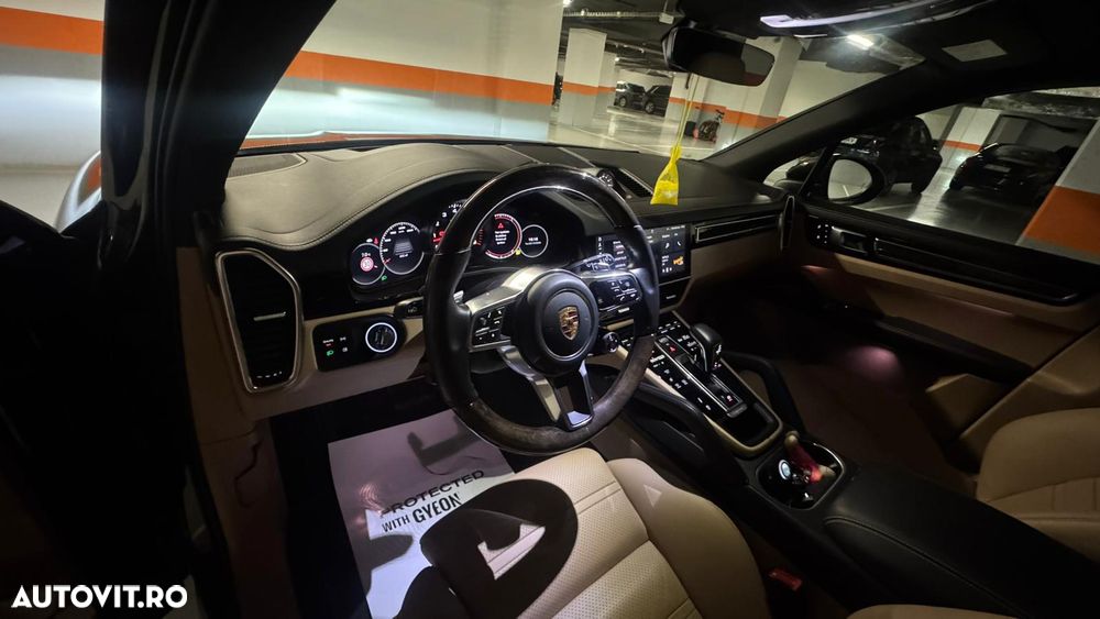 Porsche Cayenne Standard - 9