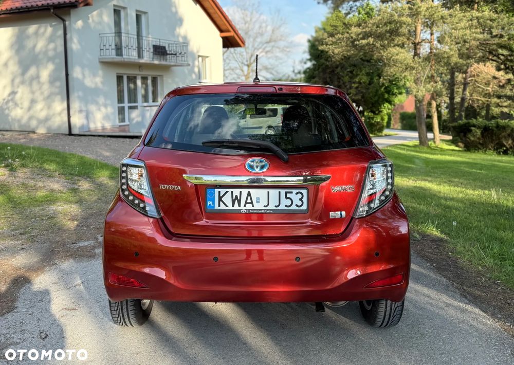 Toyota Yaris Hybrid 100 Premium EU6 - 9