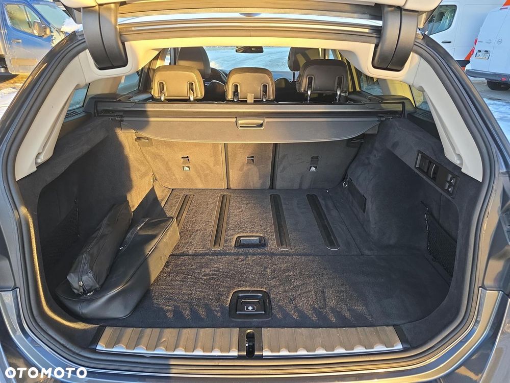 BMW Seria 3 320d - 10