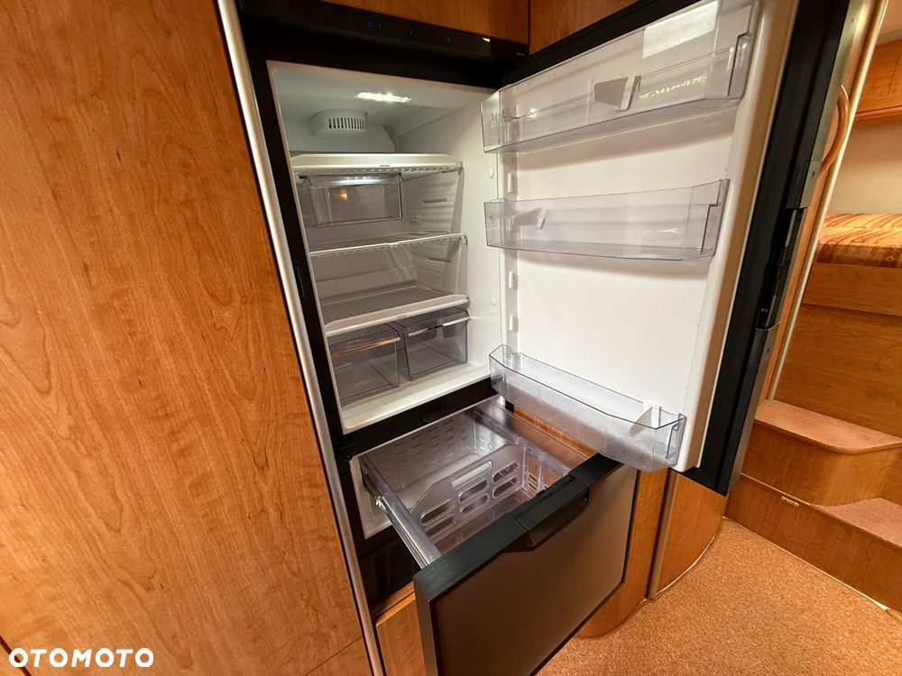 Mercedes-Benz RMB - 27