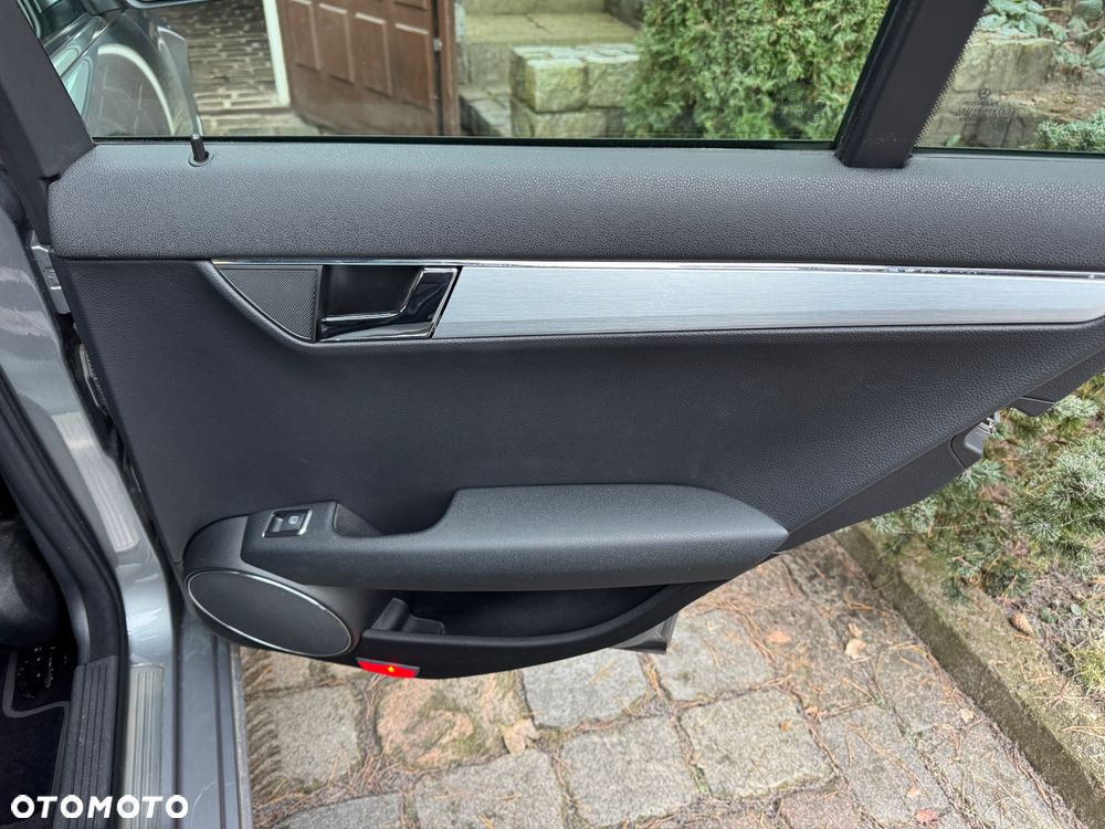 Mercedes-Benz Klasa C - 15