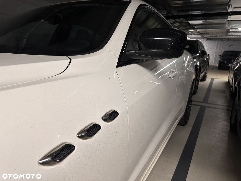 Maserati Levante S Granlusso - 4