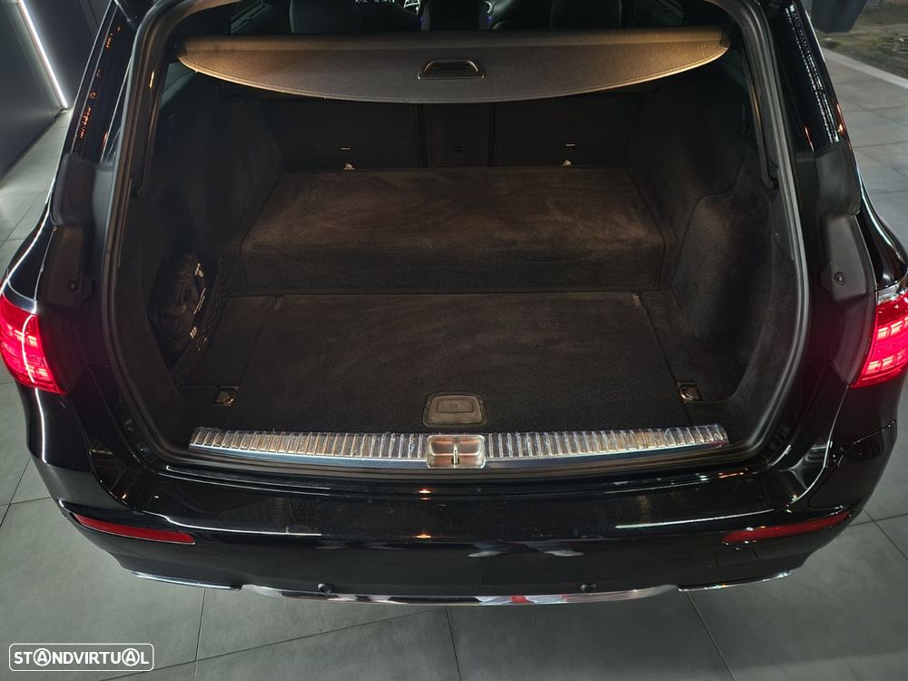 Mercedes-Benz E 300 de AMG Line 4Matic - 22