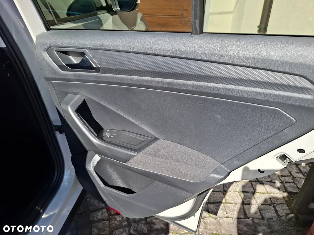 Volkswagen T-Roc 1.5 TSI Life DSG - 36