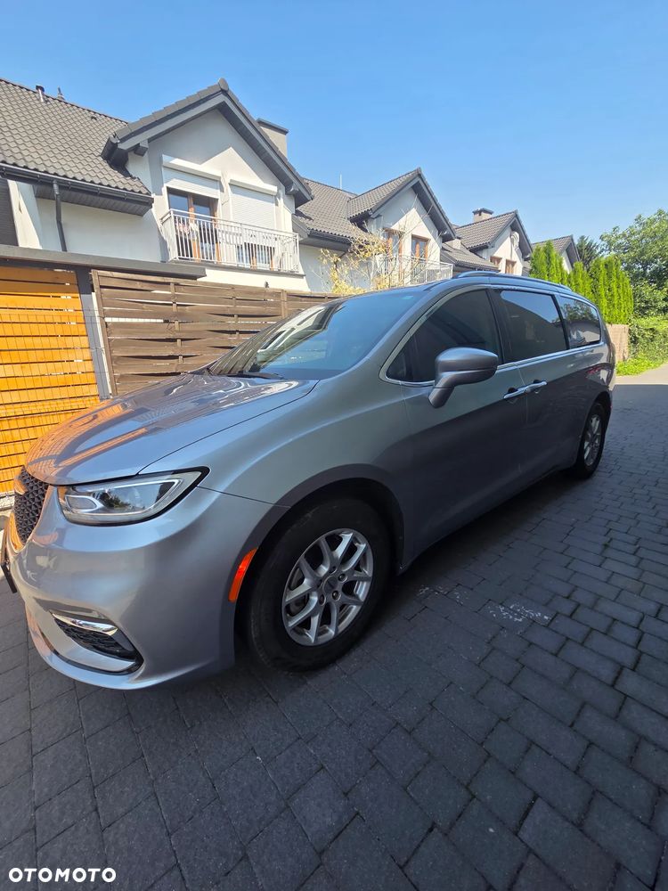 Chrysler Pacifica - 13