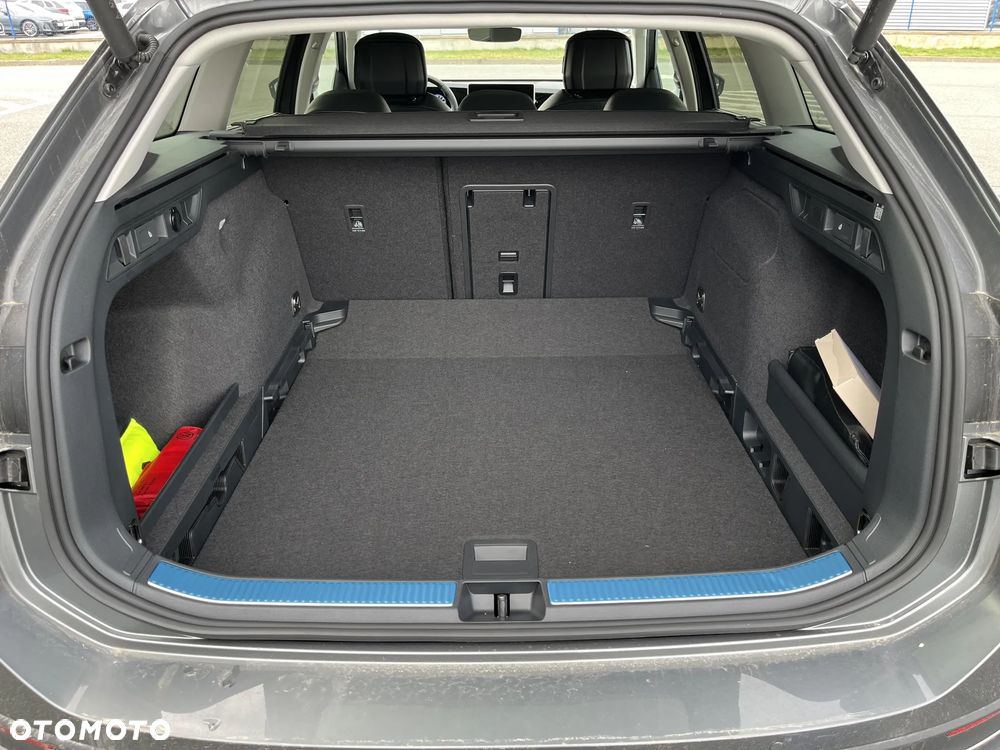 Volkswagen Passat - 22