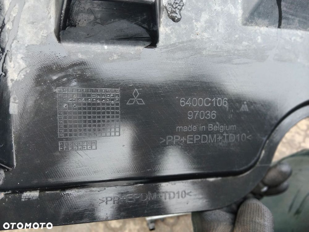 .Colt VI zderzak dół halogeny lift Mitsubishi 6400C106, 97036, 0305069001, 0305069002, - 6
