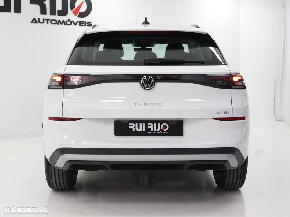 VW T-Roc 1.5 eTSI Trend DSG - 30