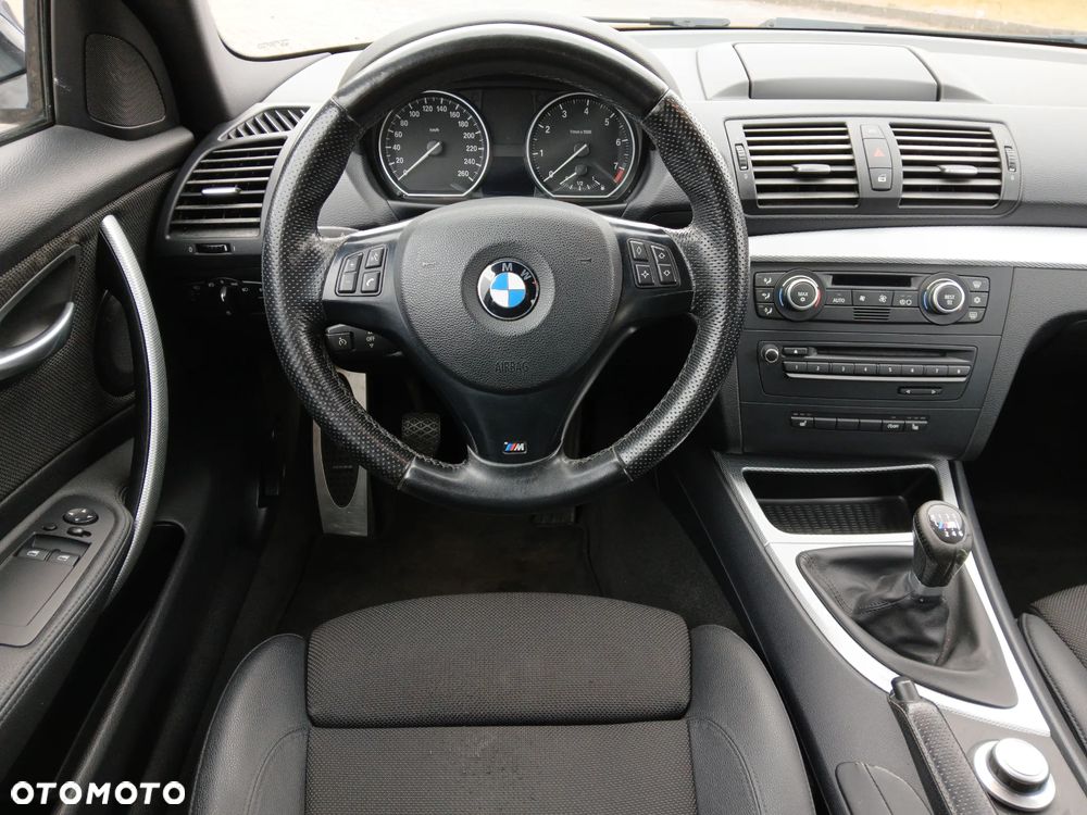 BMW Seria 1 120i Edition Sport - 21