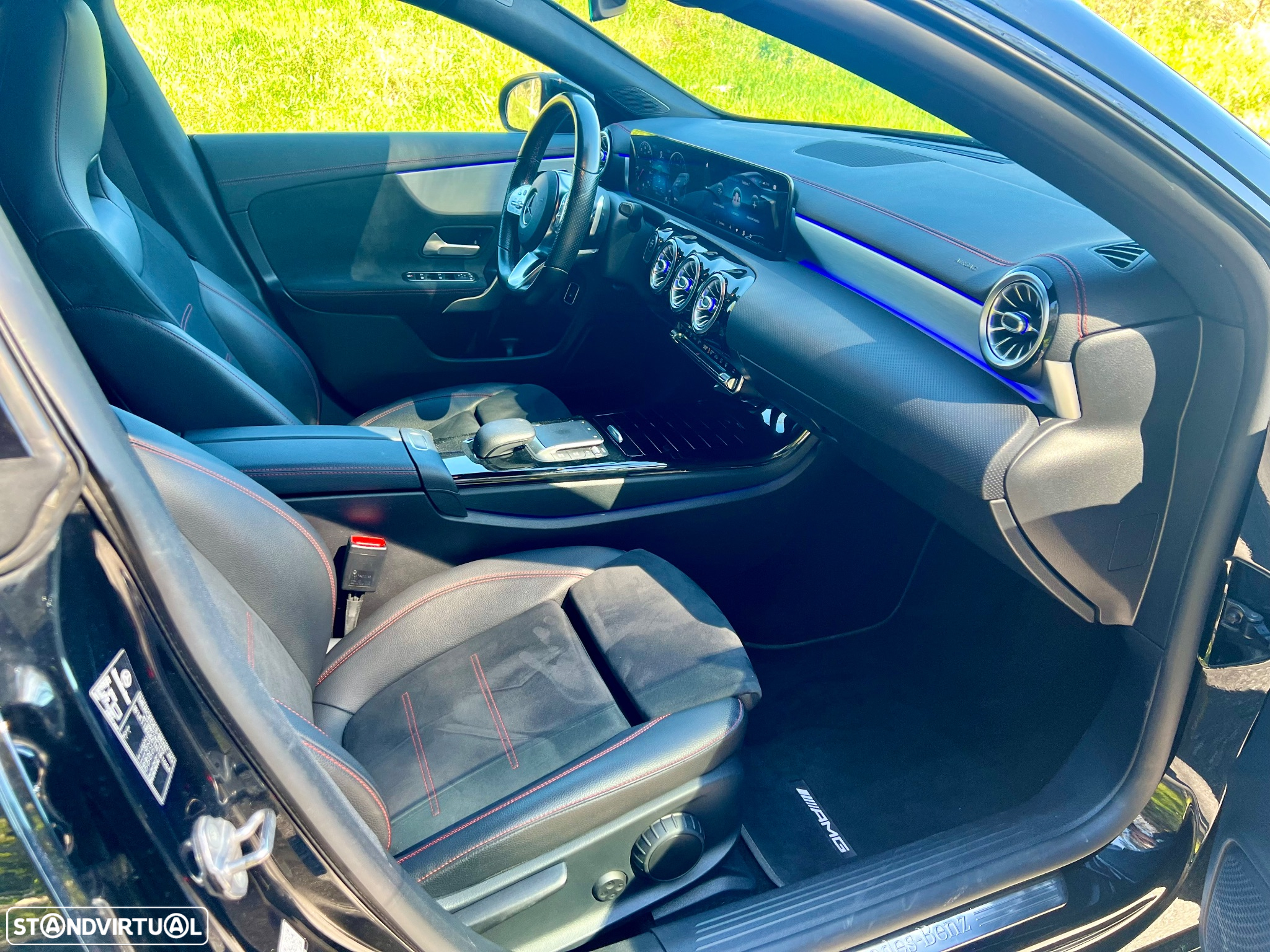 Mercedes-Benz CLA 250 e Shooting Brake AMG Line - 11