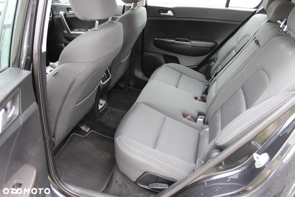 Kia Sportage 1.7 CRDI 2WD ISG Dream-Team Edition - 19
