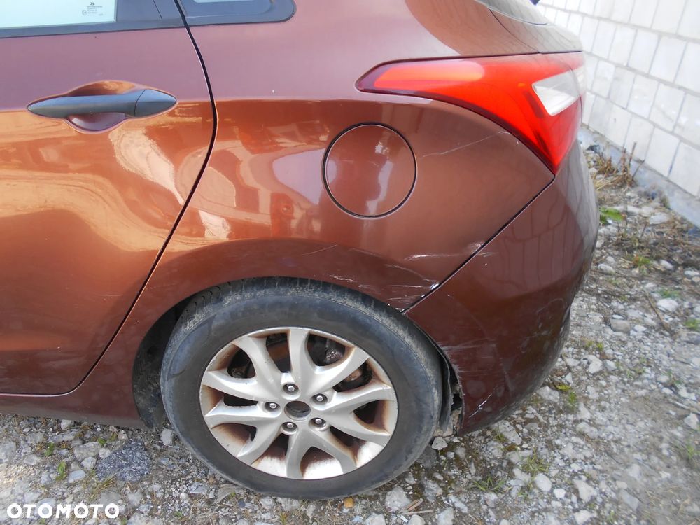 HYUNDAI I30 II LIFT HATCHBACK HATCHBACK 1.4 CRDI 2013R KOD LAKIERU U8N SILNIK SKRZYNIA BIEGOW MANUALNA 6 BIEGOWA MASKA LAMPA LUSTERKO ZDERZAK PAS PRZEDNI BLOTNIK ZAWIESZENIE CZESCI - 19