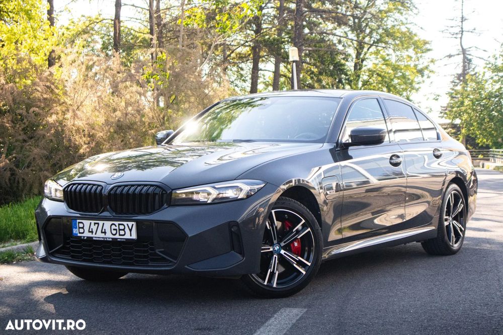 BMW Seria 3 330e Aut. M Sport - 24