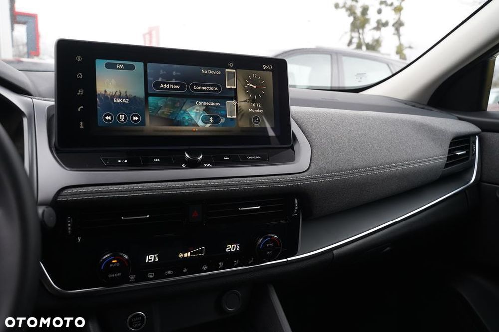 Nissan Qashqai 1.3 DIG-T mHEV N-Connecta Xtronic - 16