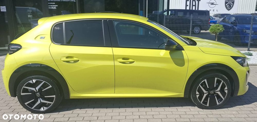 Peugeot 208 - 5