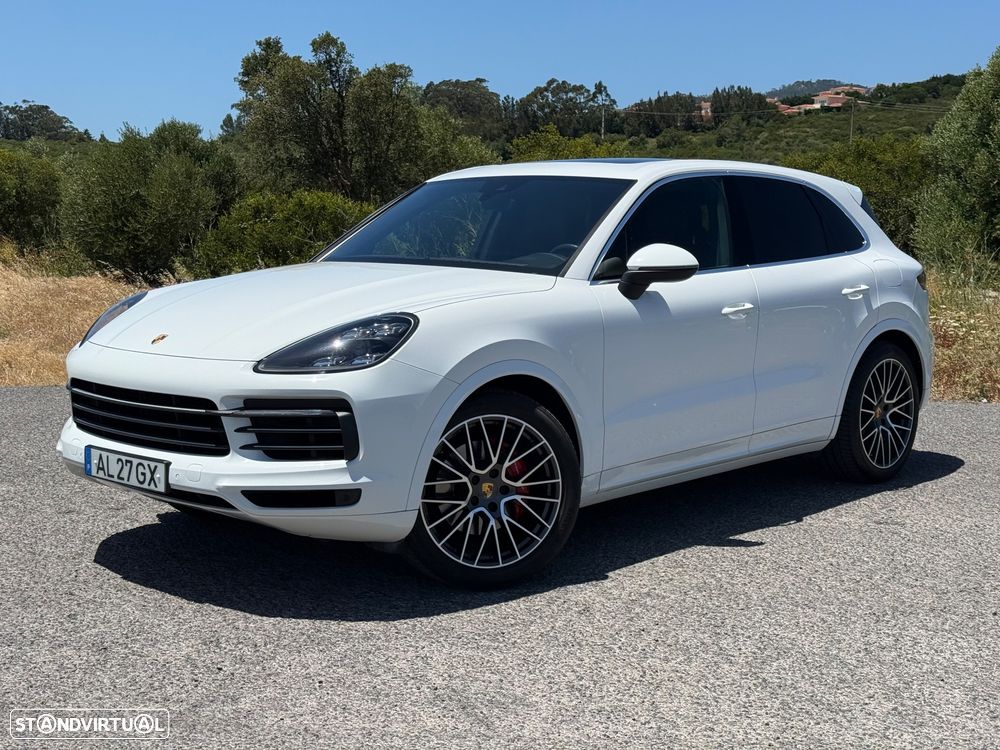Porsche Cayenne E-Hybrid - 1