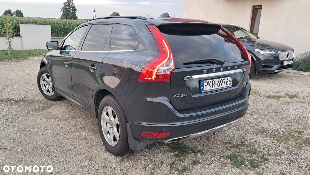 Volvo XC 60 D4 AWD Kinetic - 4