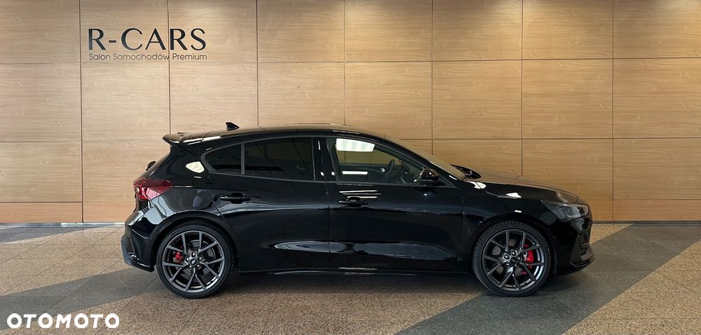 Ford Focus 2.3 EcoBoost ST X - 2