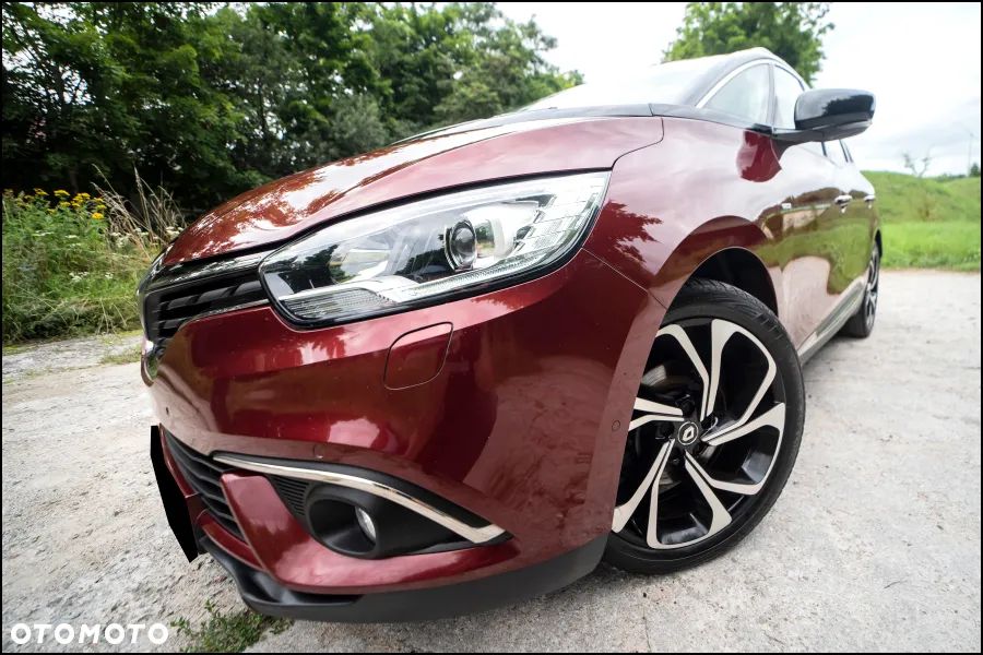 Renault Grand Scenic - 10