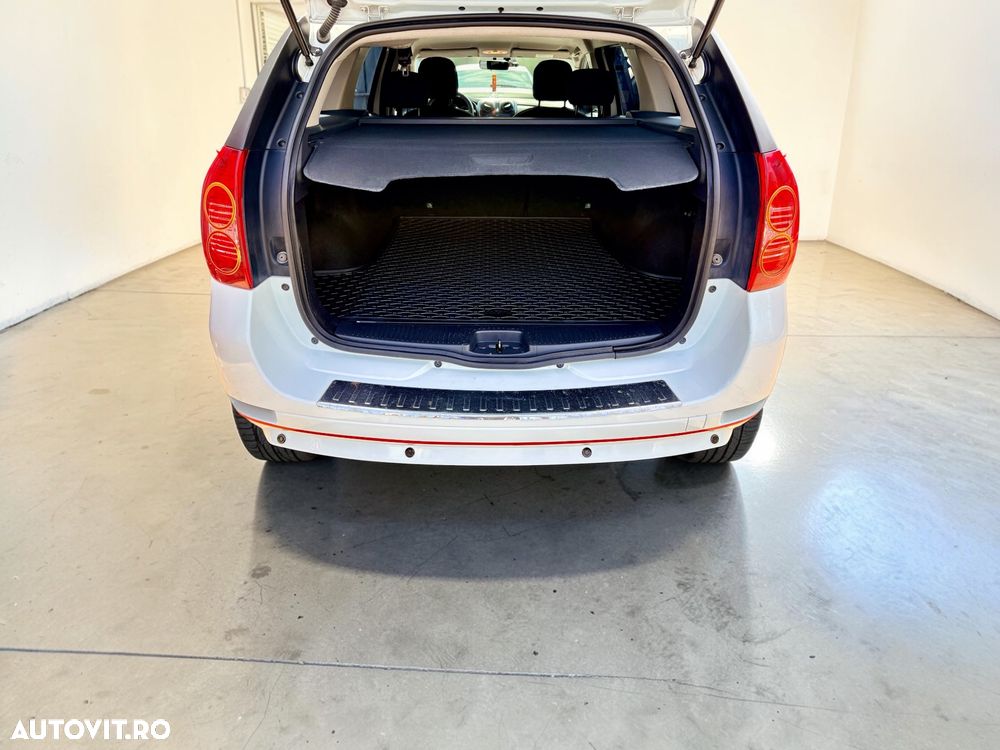 Dacia Logan TCe 90 MT5 Comfort - 6