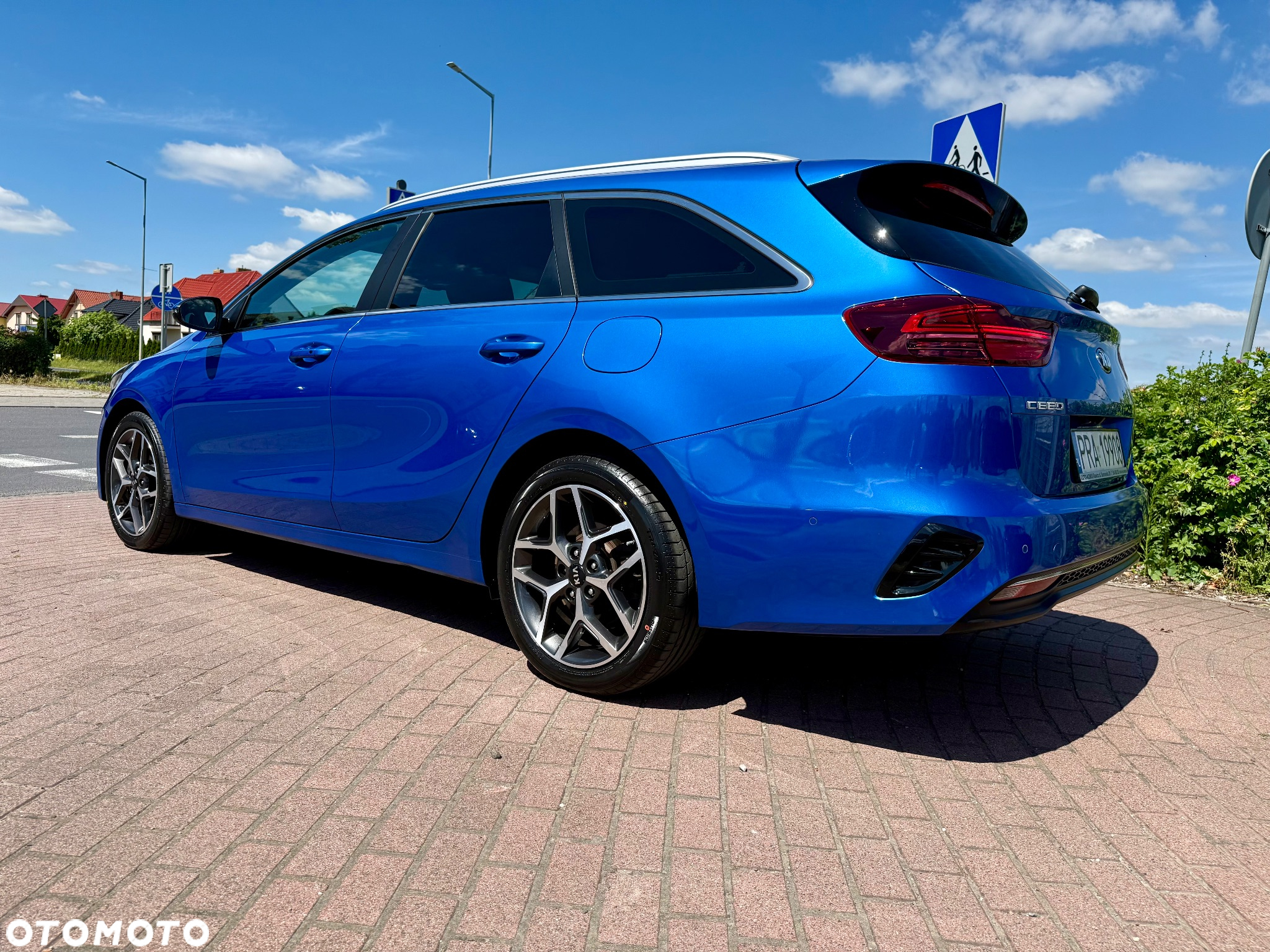 Kia Ceed SW 1.4 T-GDI DCT OPF Platinum Edition - 37