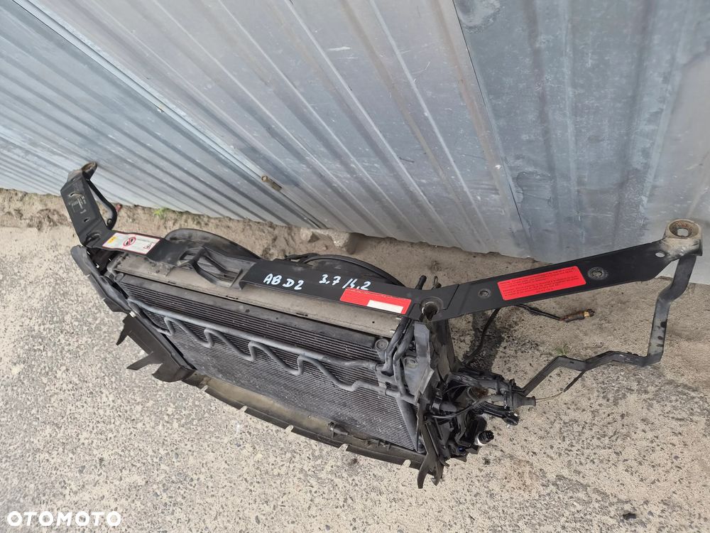 Pas przedni chłodnice wentylator Audi A8 D2 przed liftem 3.7 4.2 V8 - 2