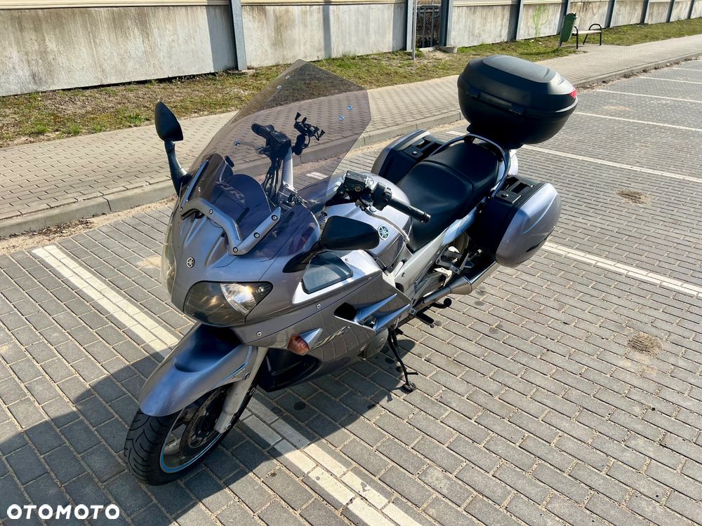 Yamaha FJR - 8