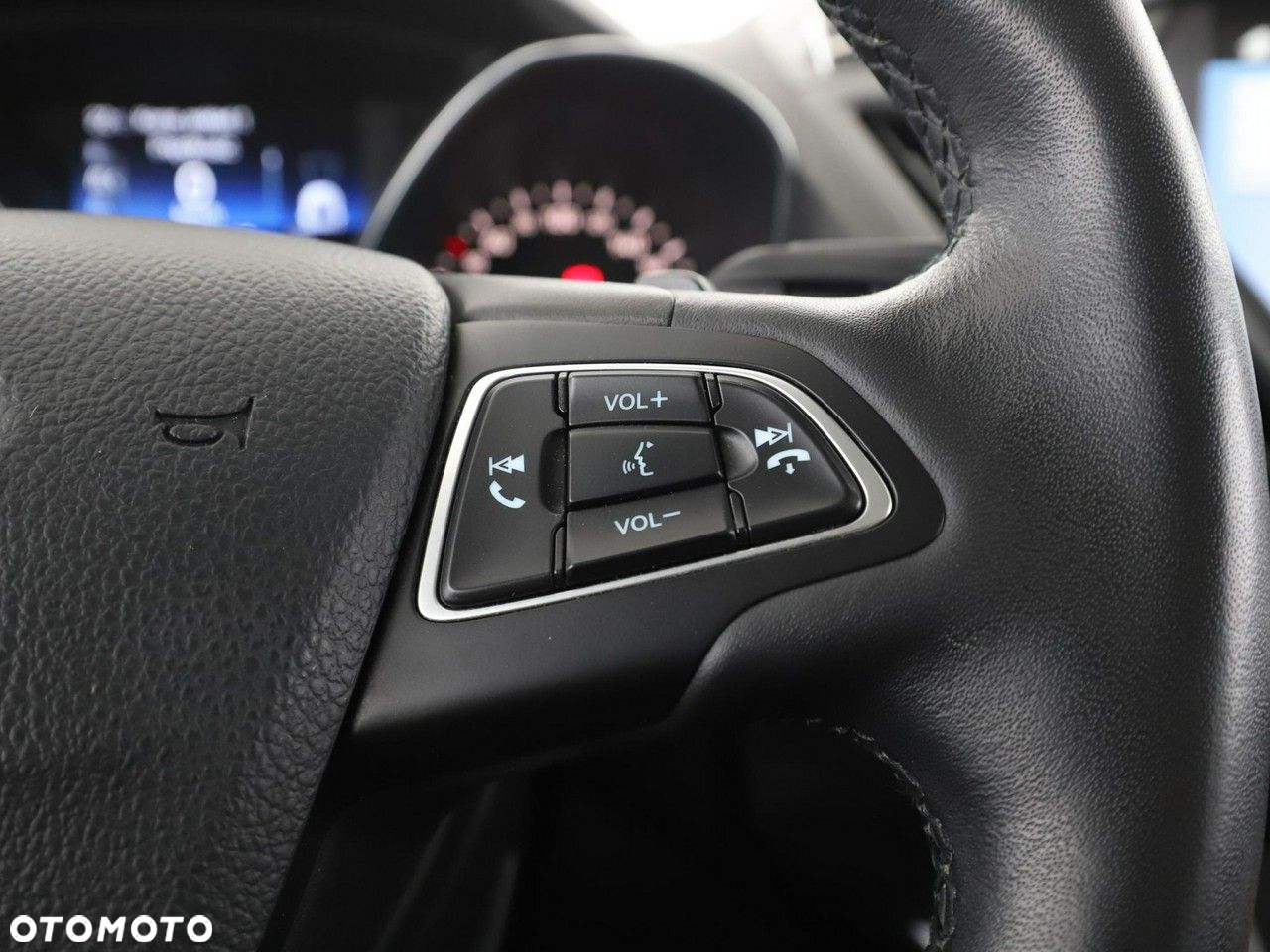 Ford Kuga - 29