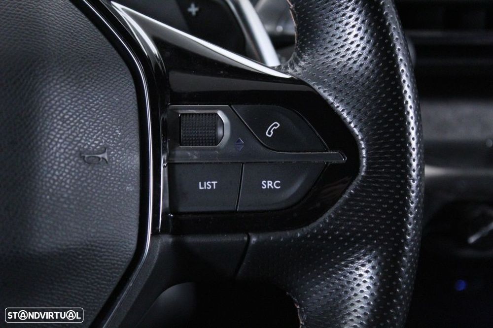 Peugeot 3008 1.5 BlueHDi GT EAT8 - 24