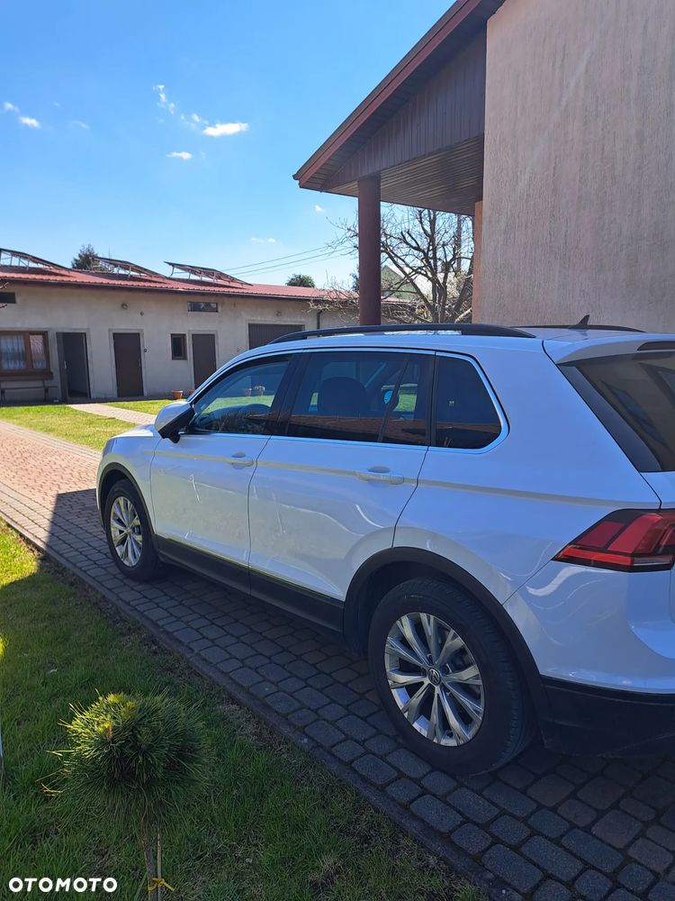 Volkswagen Tiguan - 4