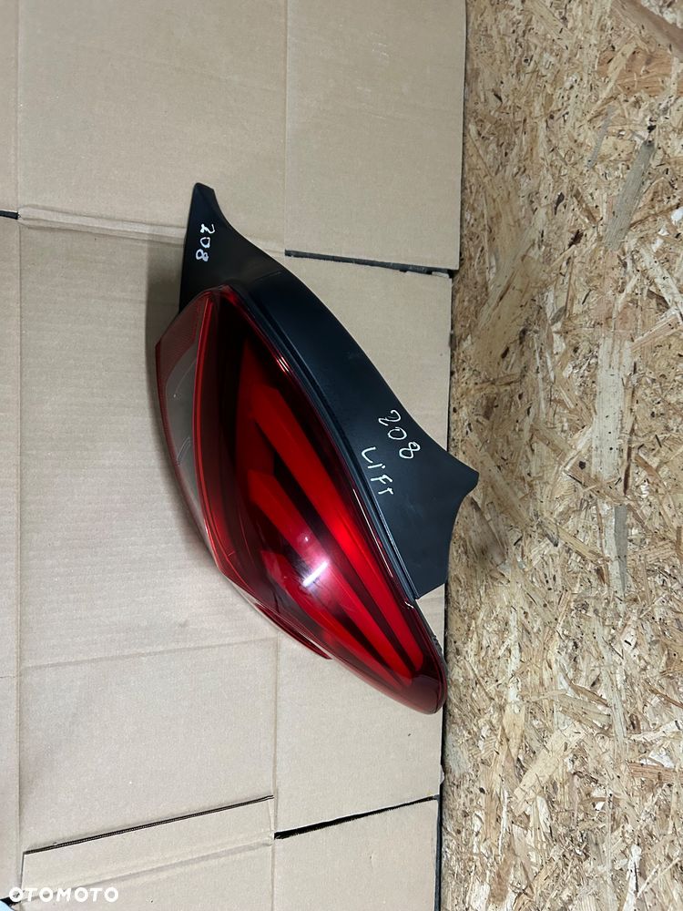 Peugeot 208 I lift lampa prawy tył led 9810430580 europa - 3