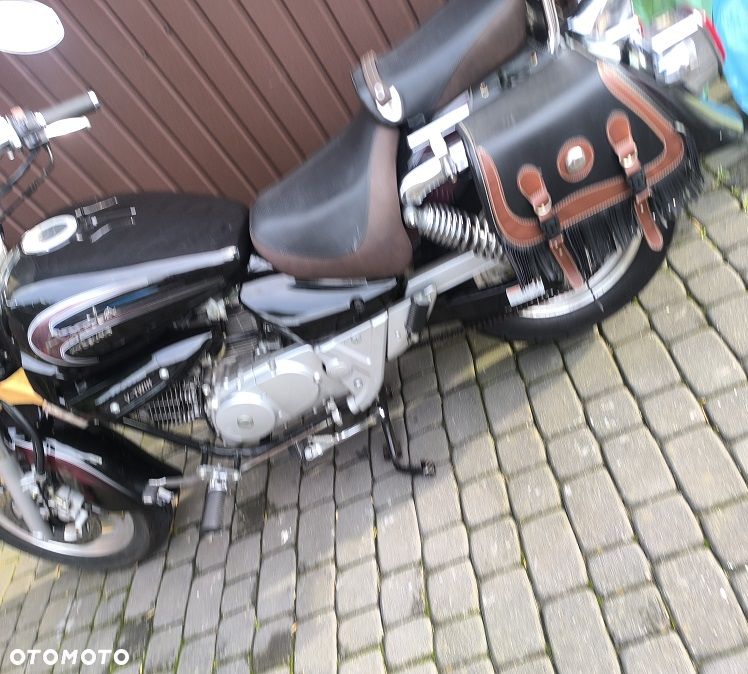 Hyosung GV - 7