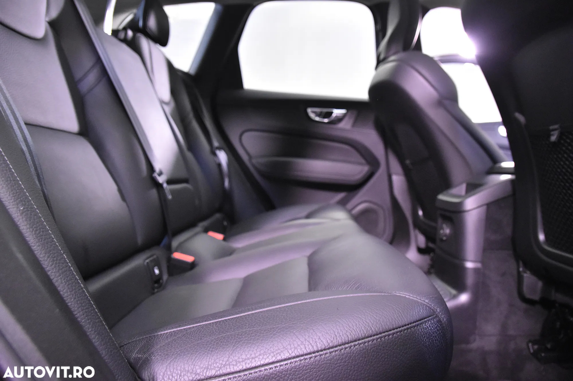 Volvo XC 60 Recharge T8 Twin Engine eAWD Inscription - 12