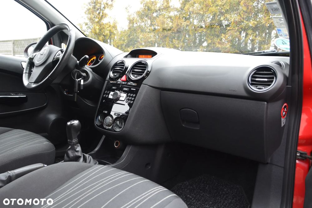 Opel Corsa 1.4 16V 111 - 32