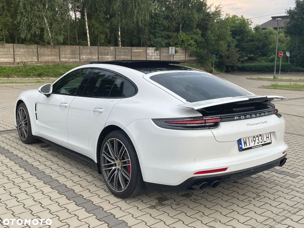 Porsche Panamera Turbo - 2