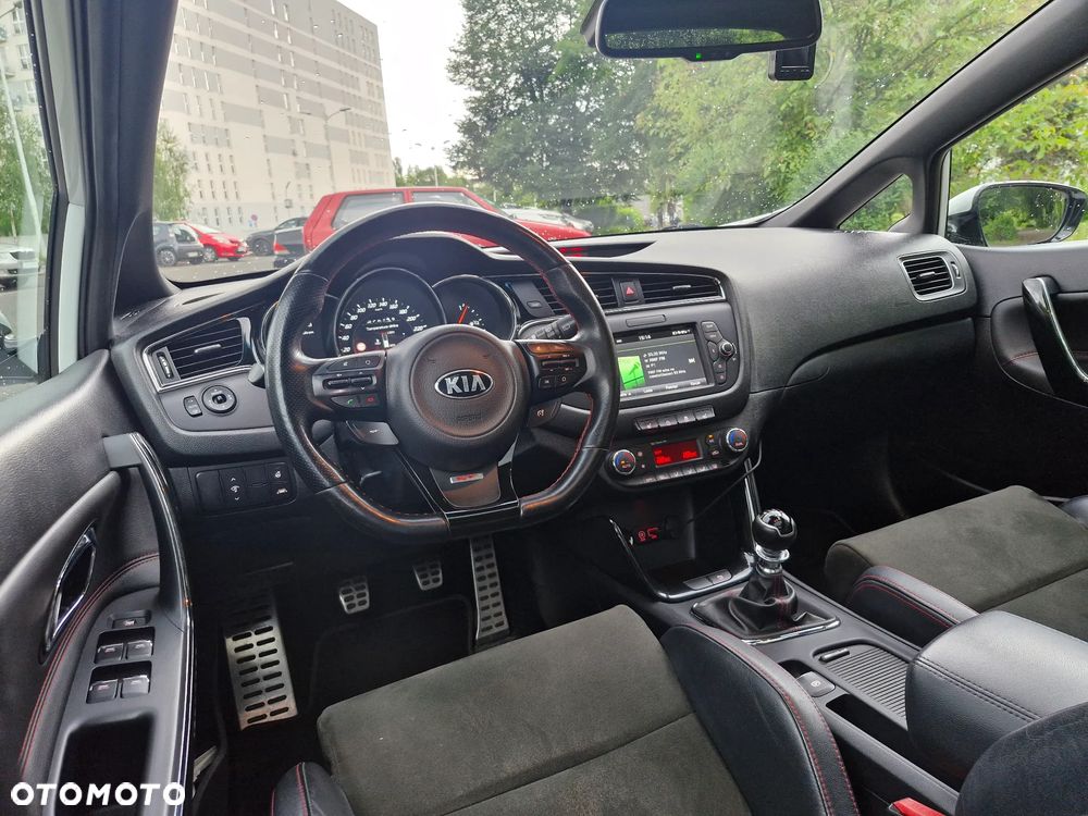 Kia Ceed 1.6 T-GDI GT XL - 8