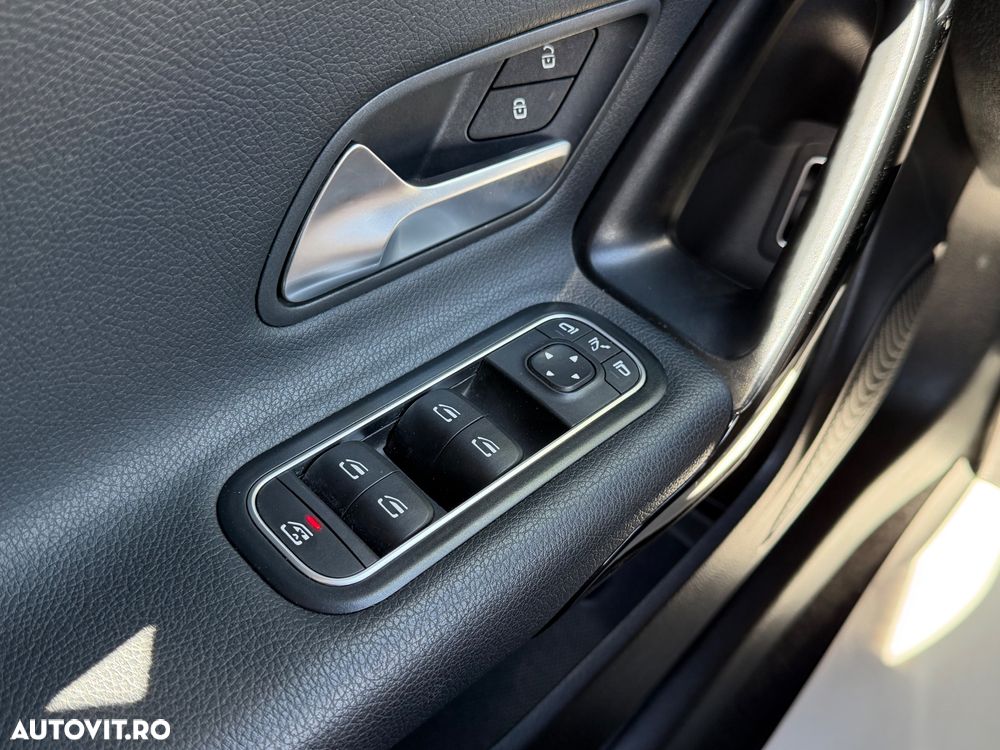Mercedes-Benz CLA 180 7G-DCT Edition Progressive Line - 27