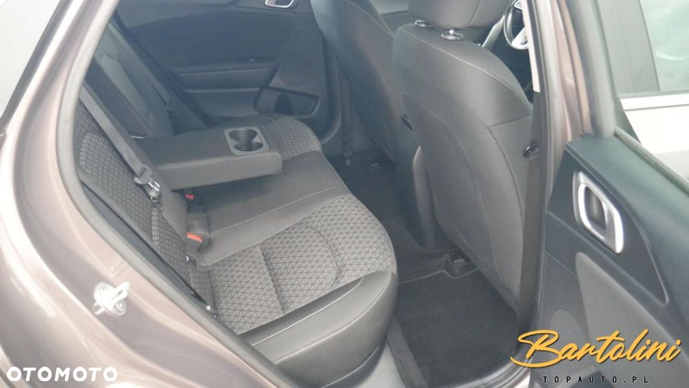 Kia XCeed - 19