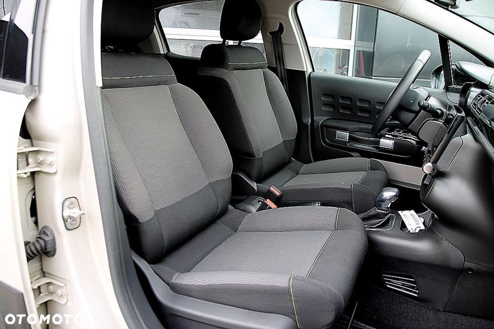Citroën C3 1.2 PureTech Max EAT6 - 24