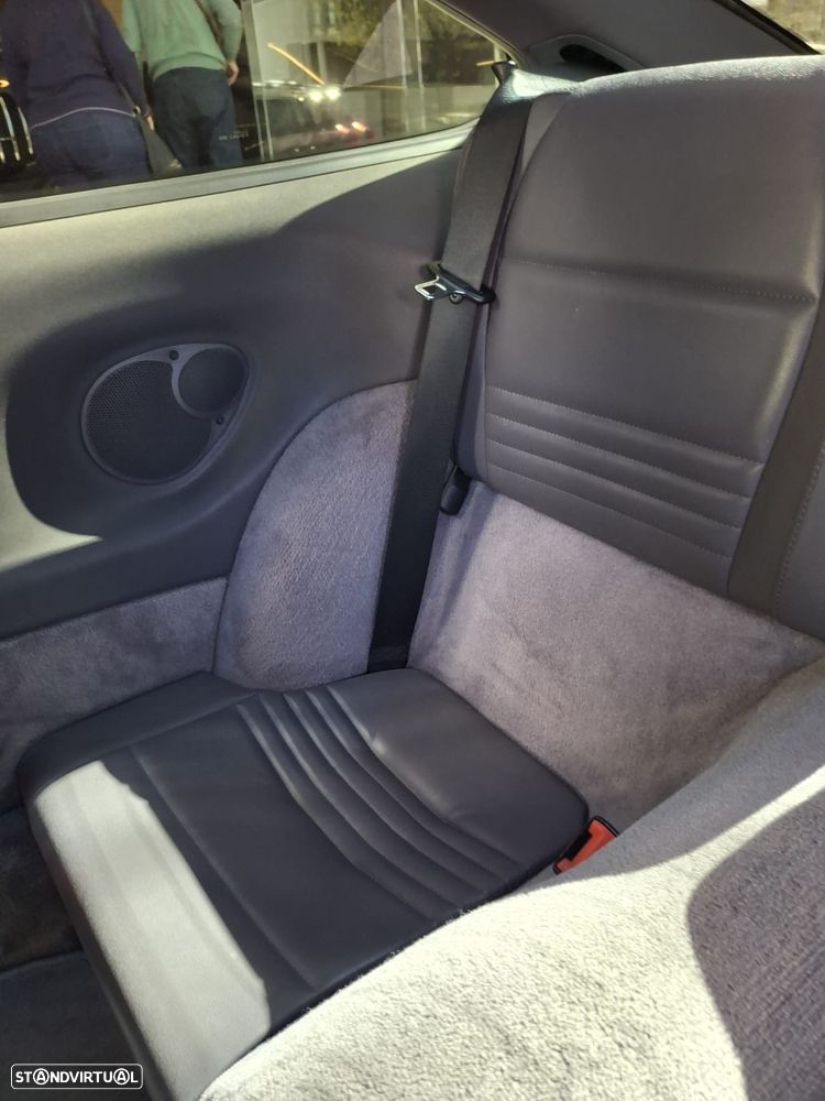 Porsche 911 (996) Carrera Coupé - 11
