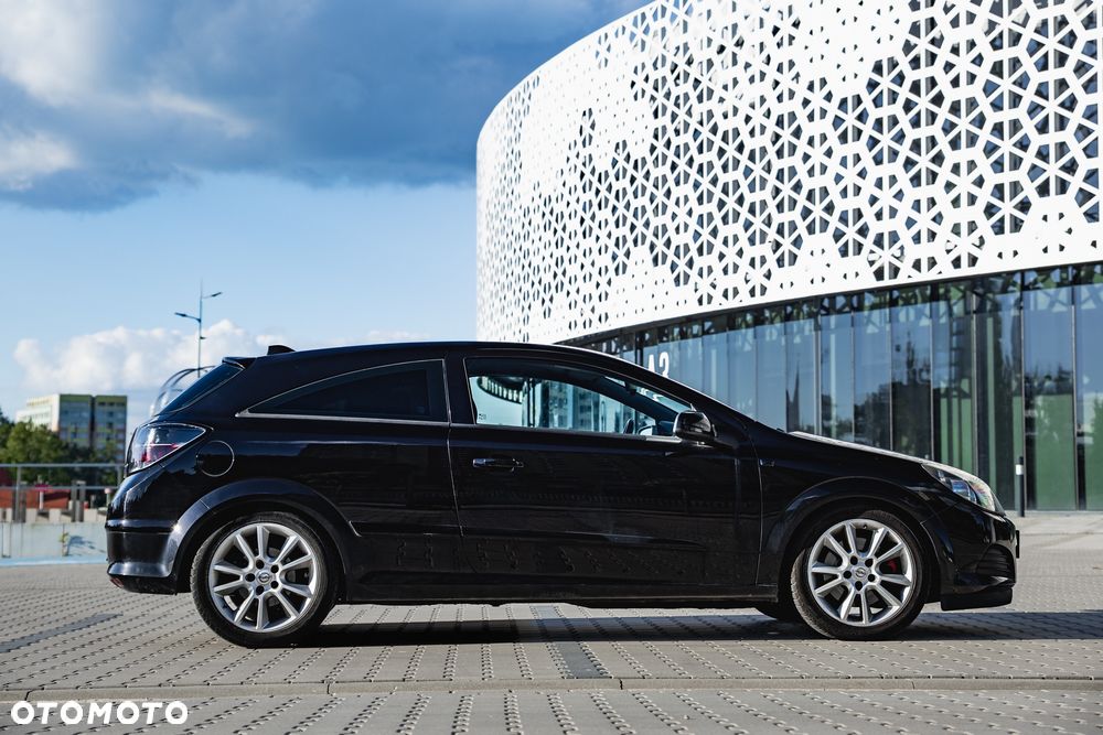 Opel Astra 1.6 Turbo Sport - 4